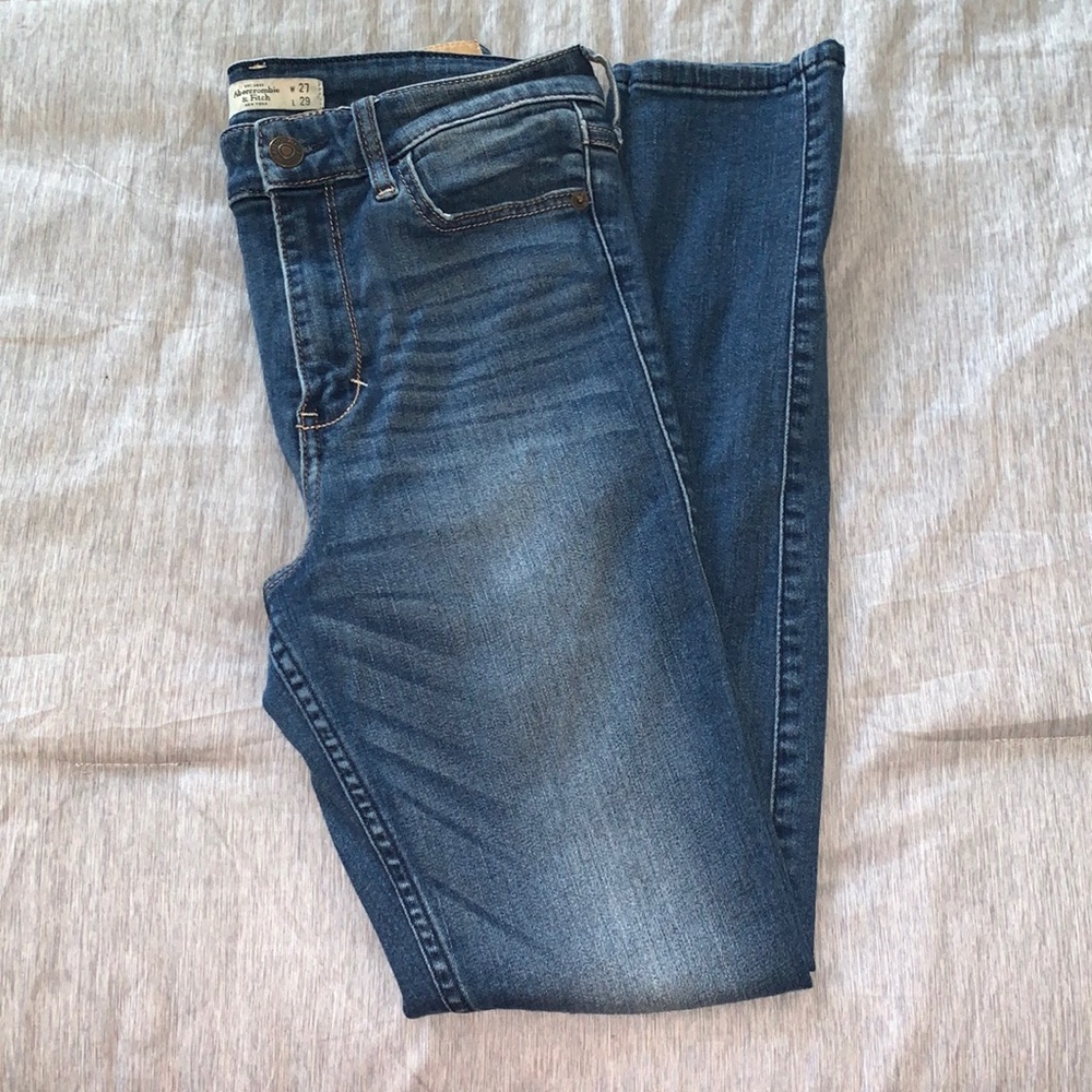 EUC Abercrombie & Fitch Jeans